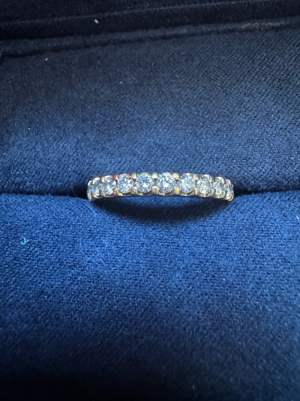 Natural Diamond Eternity Band Size 6 
1 carat total weight 18kt Yellow Gold - Picture 5 of 16